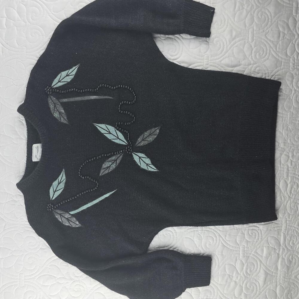 Vintage 80s/90's Silk/Angora Blend Black Beaded Leaf Pullover Sweater Size Small - Picture 2 of 8